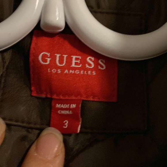 Guess size 3 boys jacket with removable hoodie - Picture 3 of 8